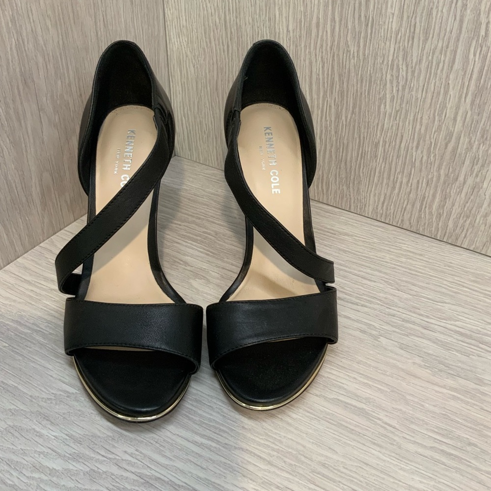 Kenneth Cole heels